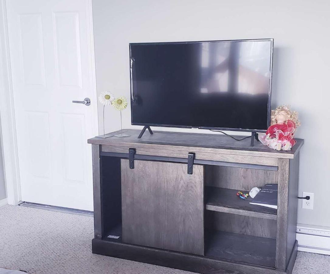 Best Garden House&3 Mins Bus Station Close C-Train&Free Parking Calgary Luaran gambar